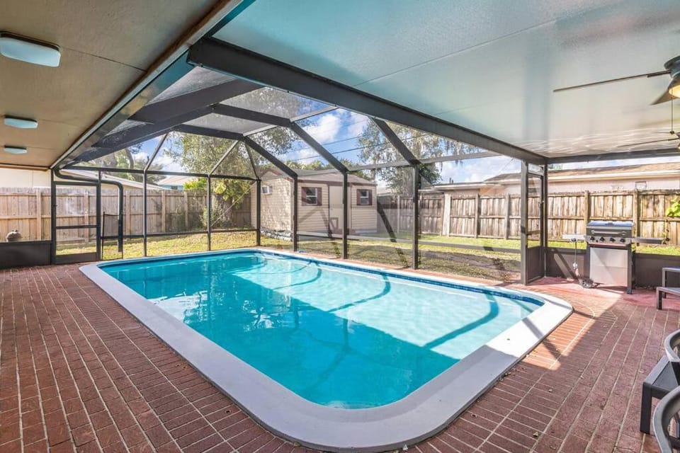 Cheerful 4 Bedrooms house with Pool and Game Room House in Hollywood