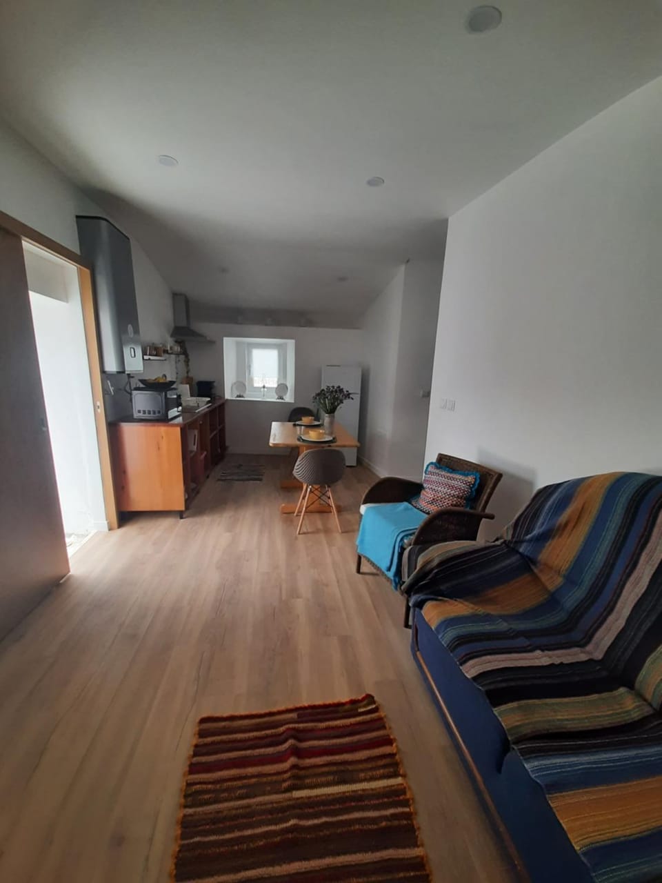 Kitchen or kitchenette, Living room