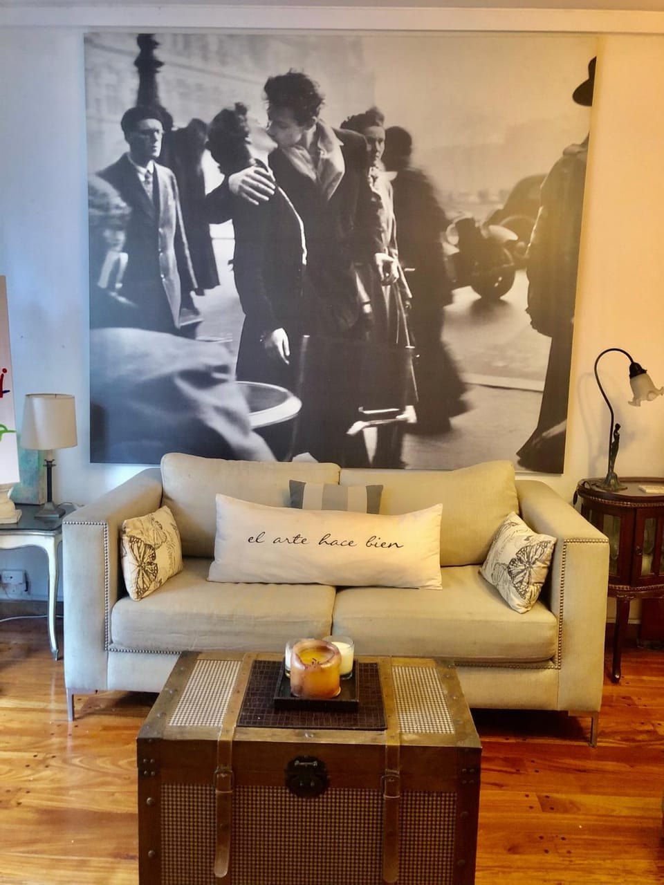 Living room, Seating area