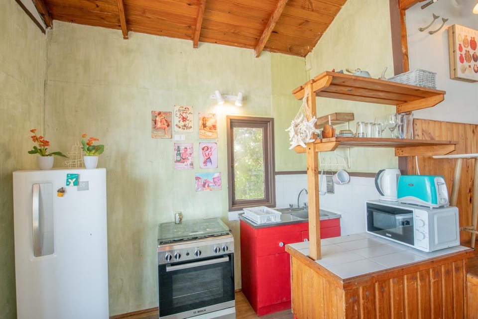 Kitchen or kitchenette, minibar, pet friendly, toaster