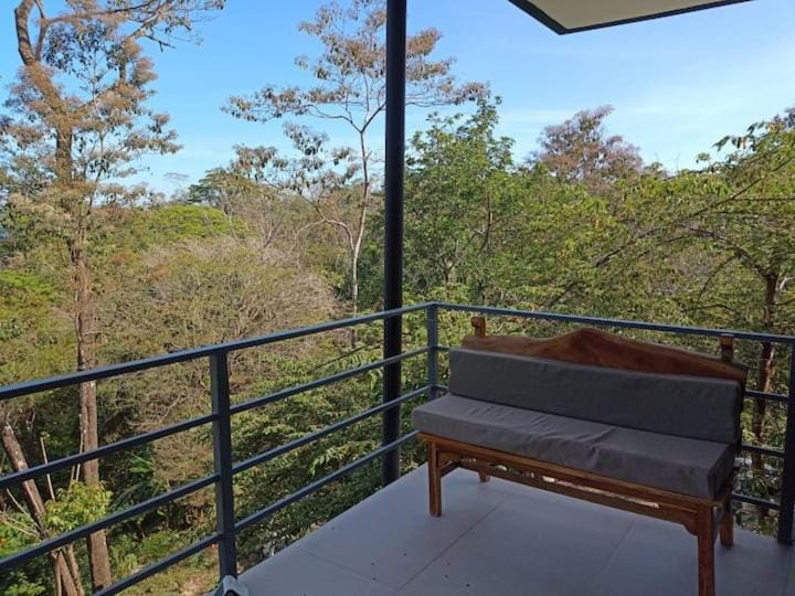 Laurel Jungle & Ocean House in Cobano