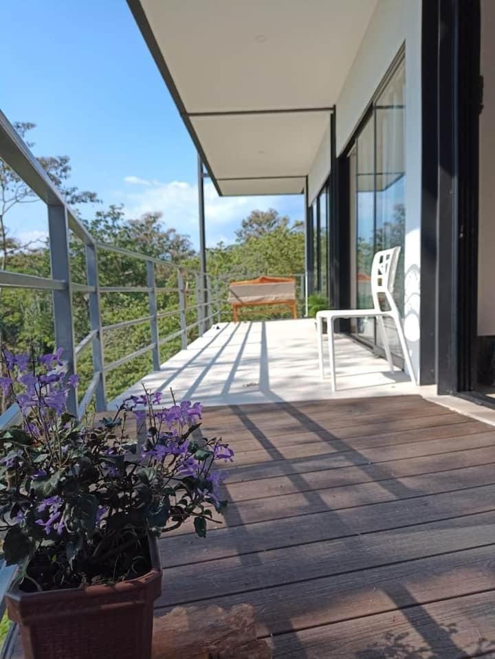 Laurel Jungle & Ocean House in Cobano