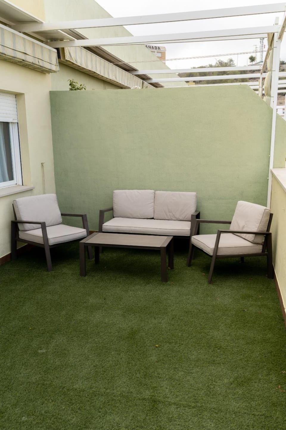 Patio, Day, Seating area