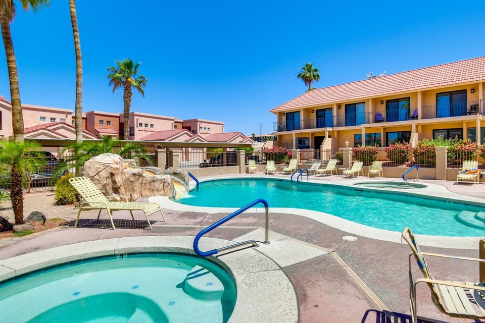 Walk to Rotary Park: Lake Havasu City Condo House in Lake Havasu City