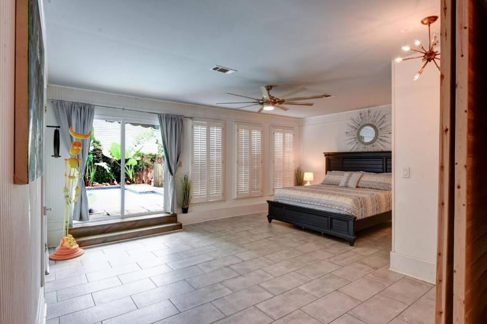 Modern Luxury in the Marigny w/ HEATED POOL option House in Faubourg Marigny