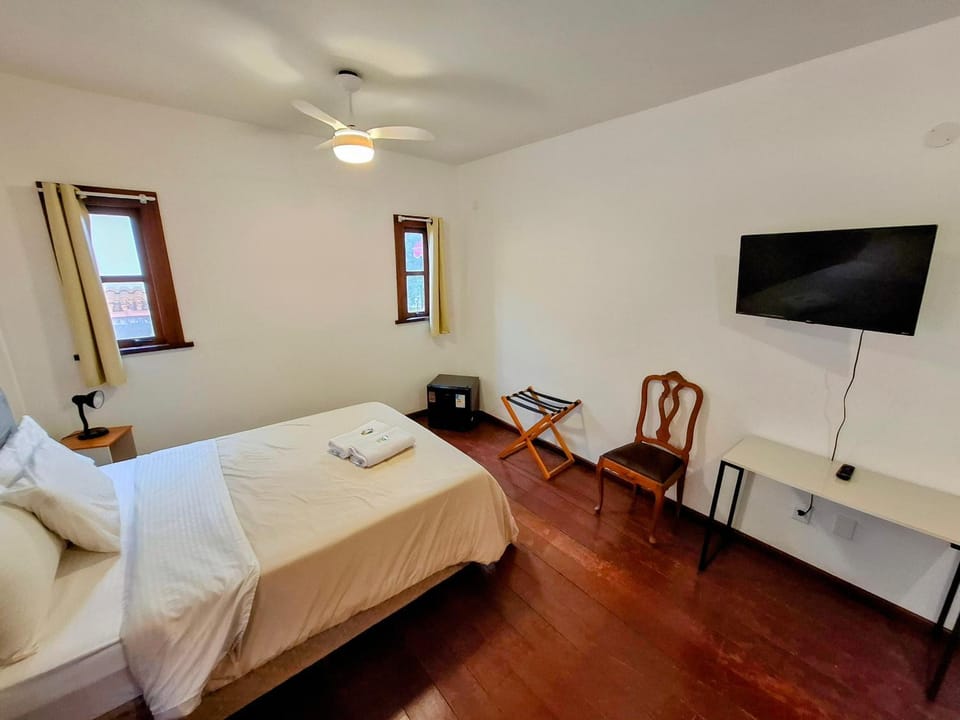 Communal lounge/ TV room, Bed, TV and multimedia, Photo of the whole room, Evening entertainment, Bedroom