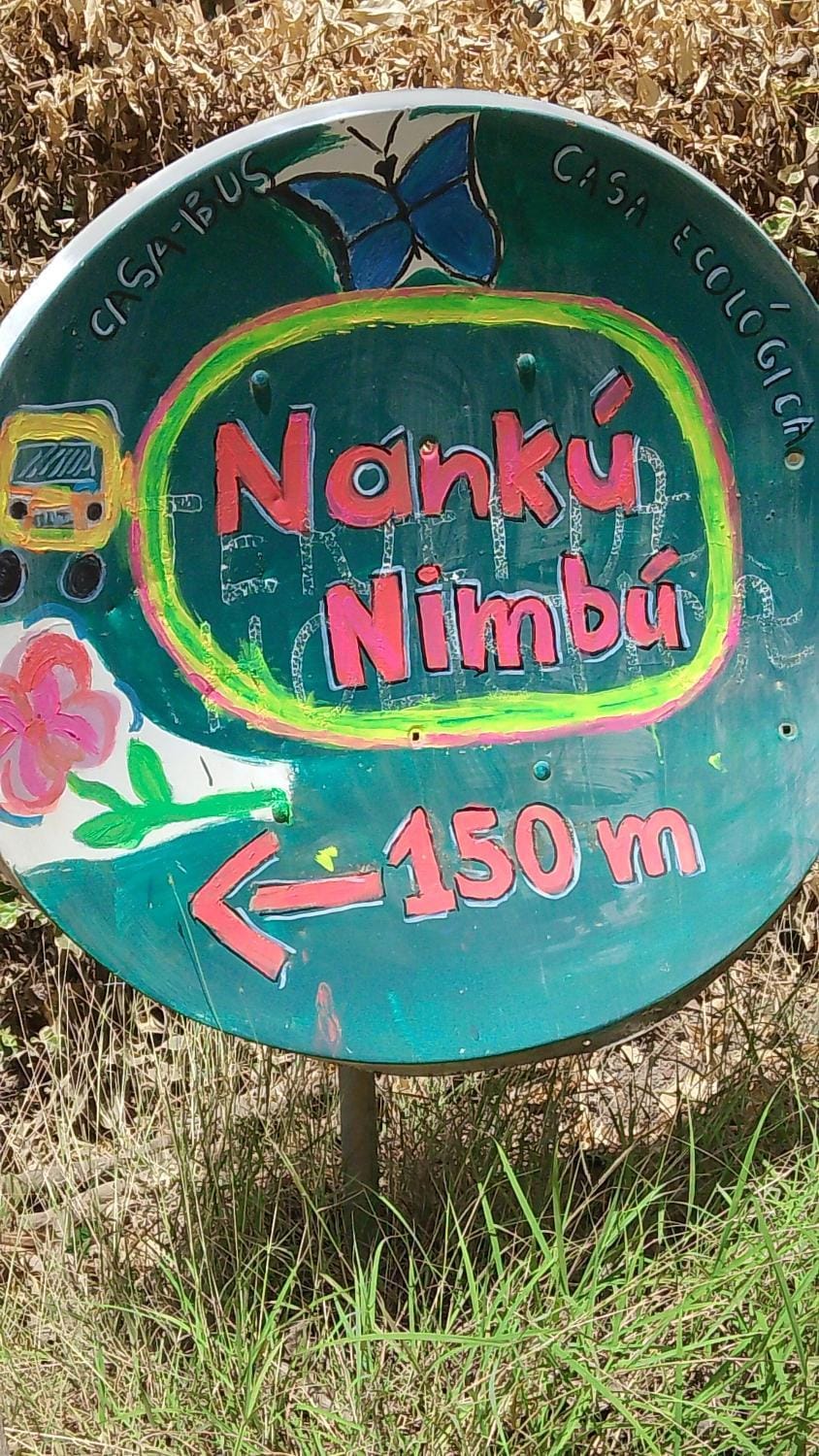 Nanku Nimbu Casa-Bus equipada cerca de playas Apartment in Guanacaste Province