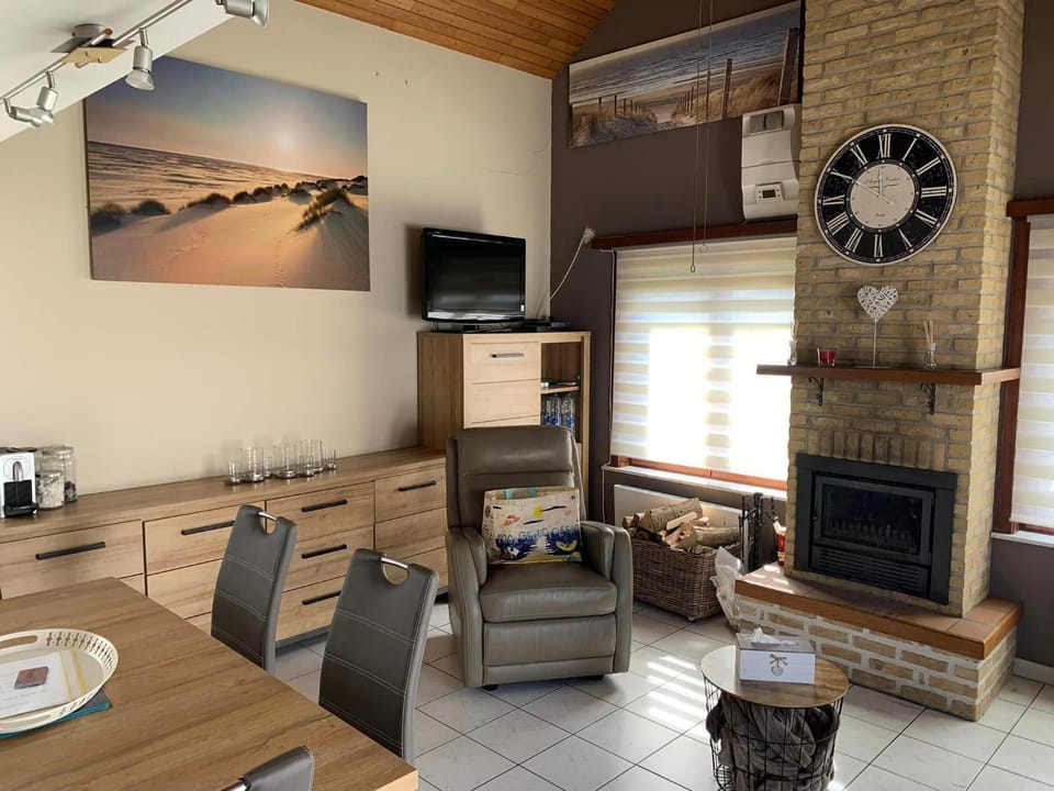 TV and multimedia, Seating area