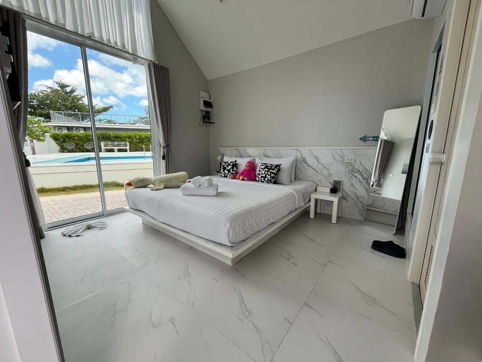 Miami Seaview House in Thailand