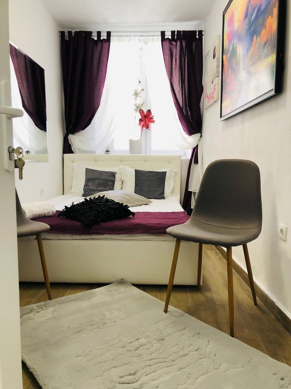 Central Petit Room Apartment in Brasov