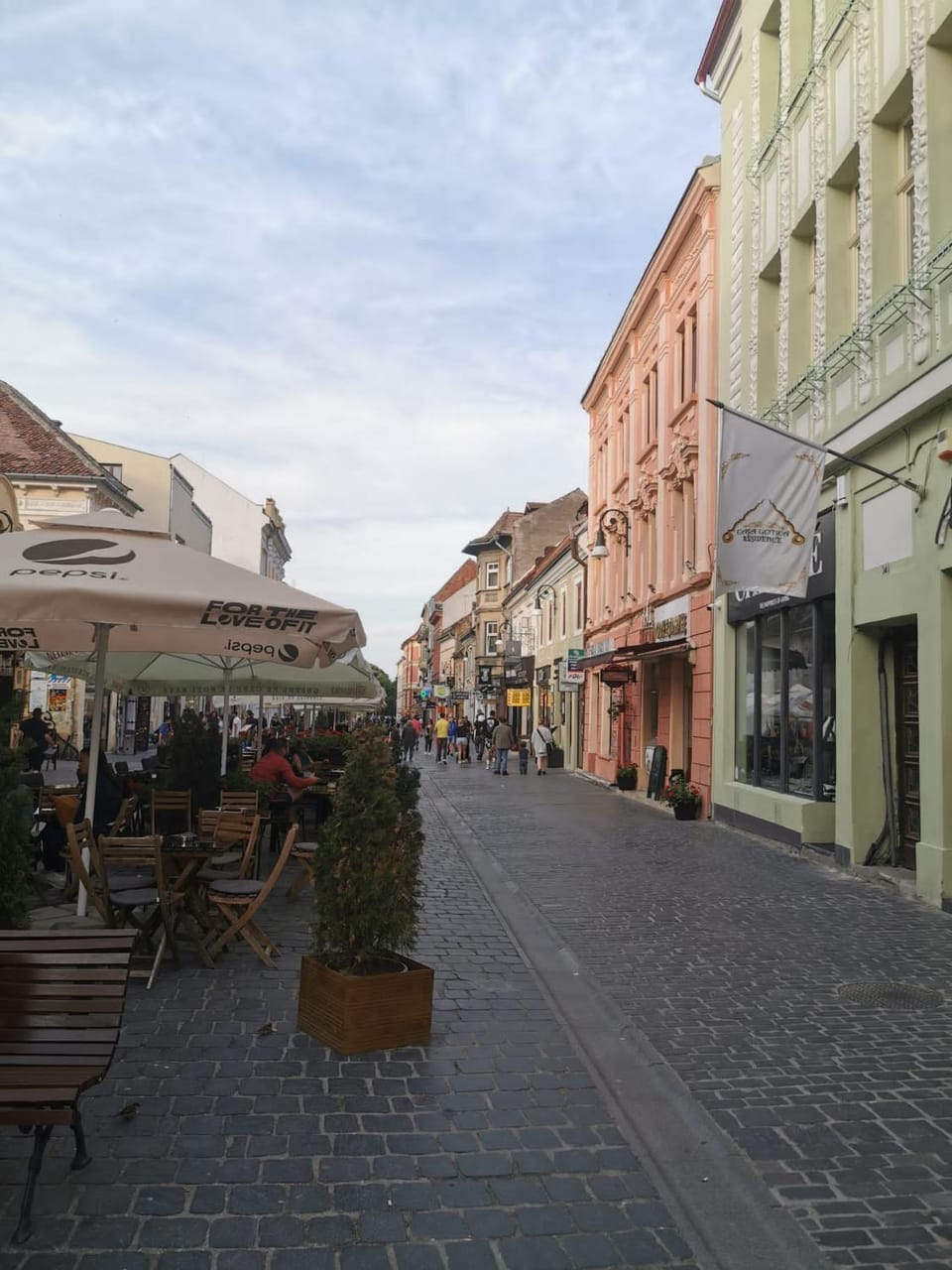 Central Petit Room Apartment in Brasov