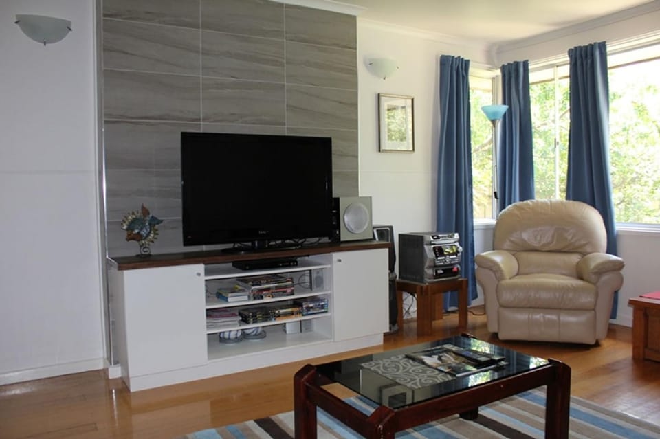 Roydon Retreat House in Cowes