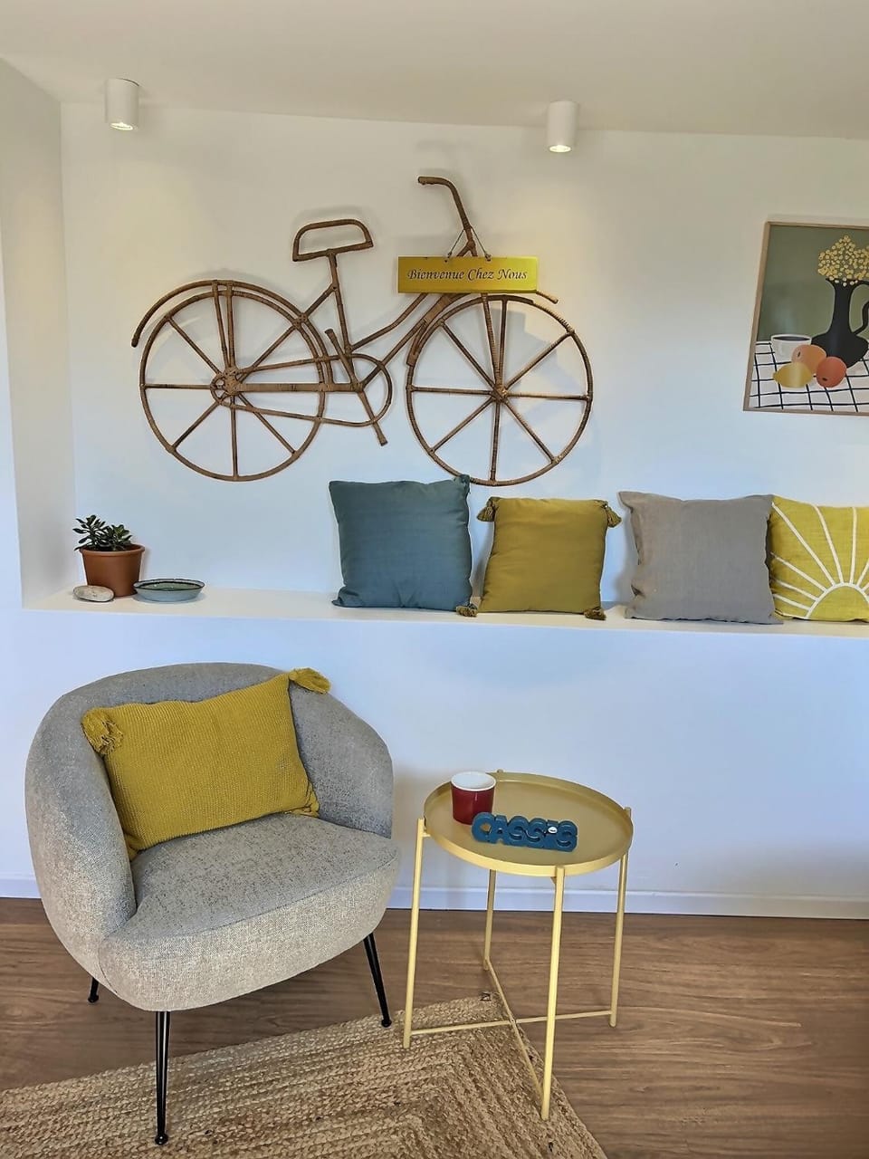 Living room, Seating area