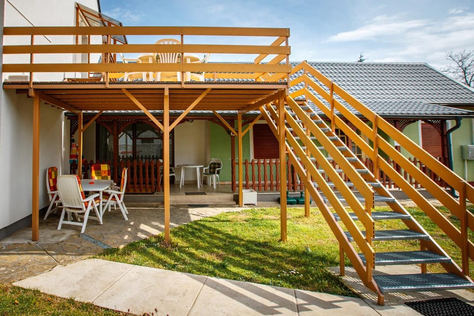 Property building, Patio, Garden, Garden view