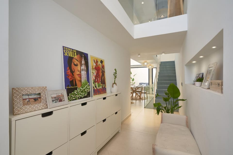Communal lounge/ TV room, Living room