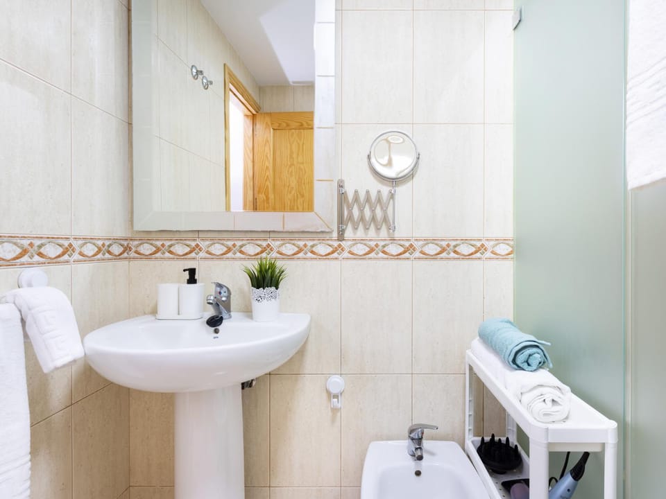 Shower, Toilet, Bathroom, bidet