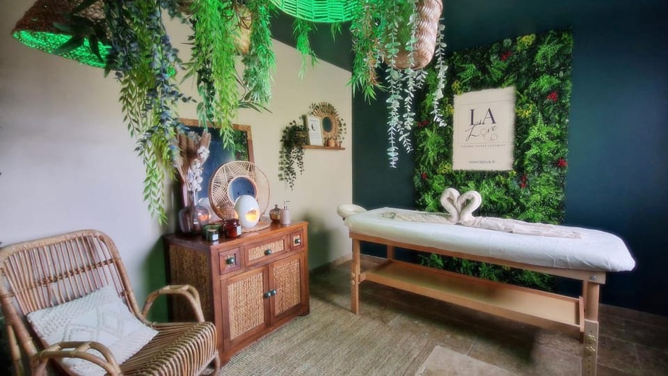 Massage, Spa and wellness centre/facilities