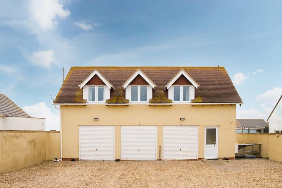 Lovely Selsey apartment with sea views sleeps 4 Apartment in Selsey