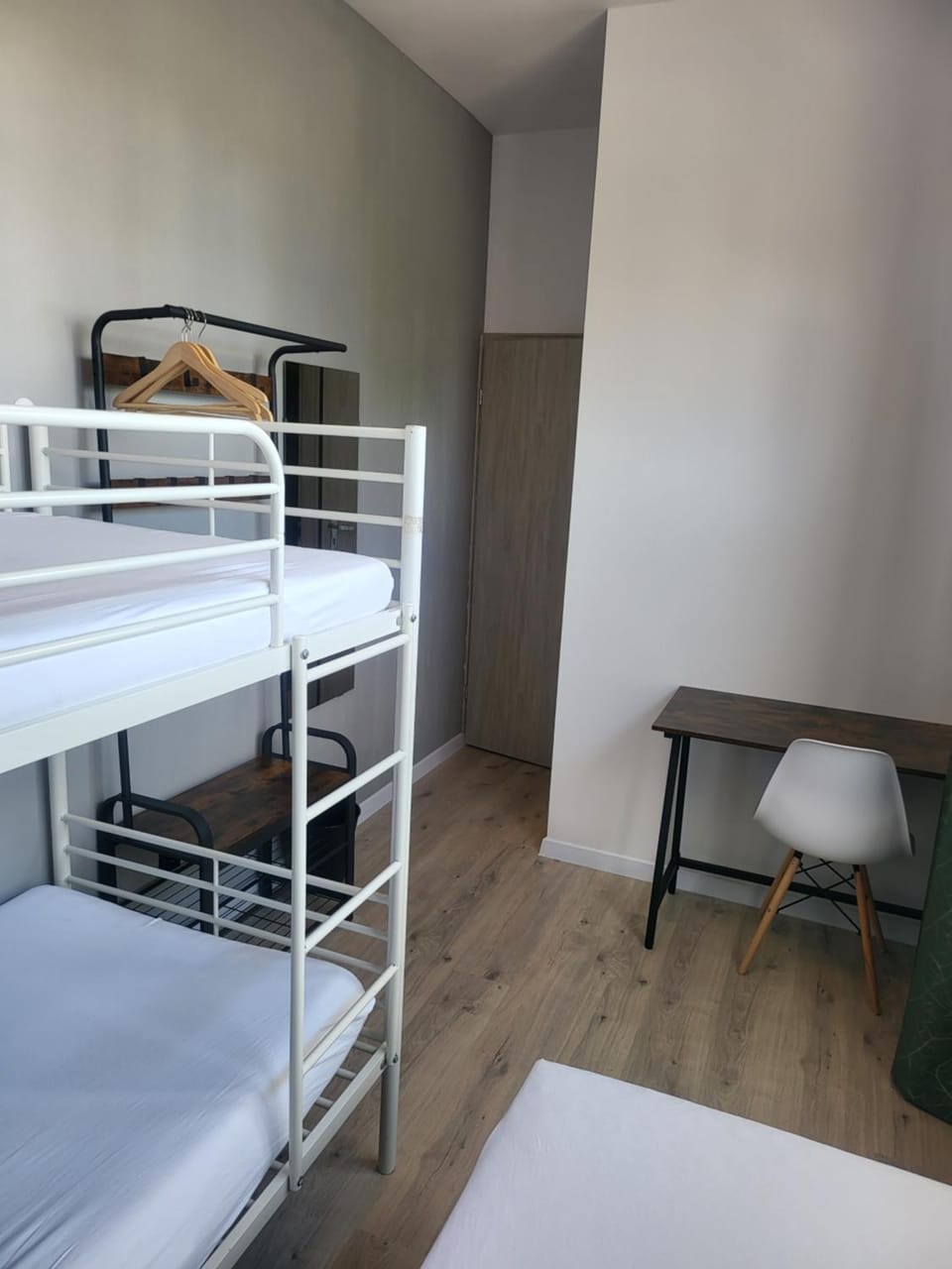 Bed, Photo of the whole room, Bedroom, bunk bed