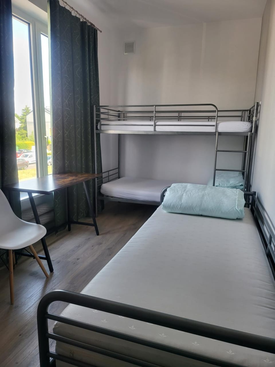 Bed, Photo of the whole room, Bedroom, bunk bed