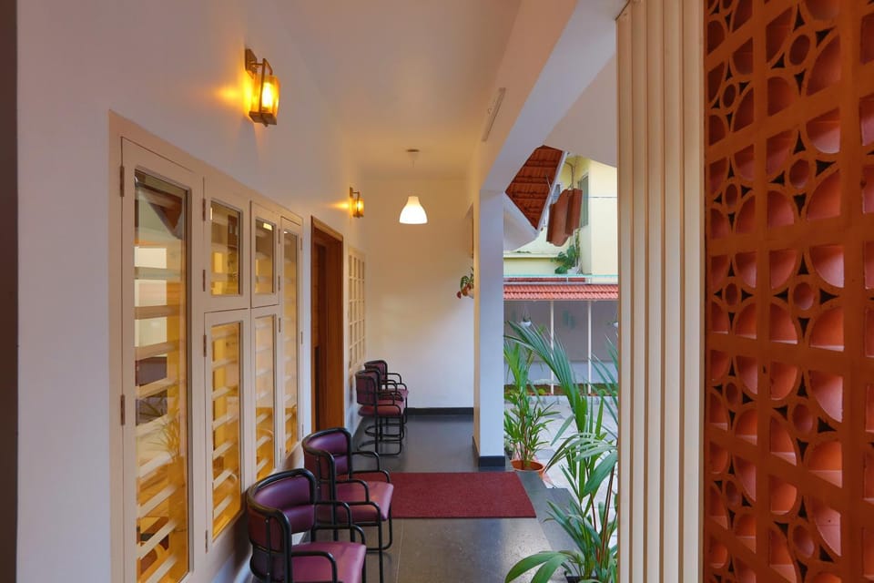 Facade/entrance, Internal: Not applicable to any particular room