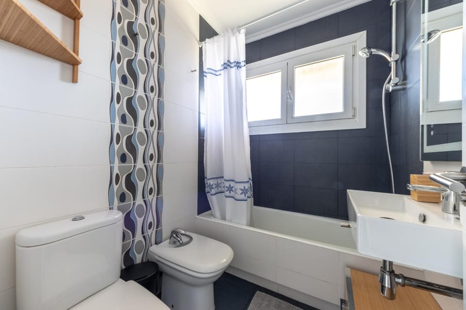 Toilet, Bathroom, Bath, towels