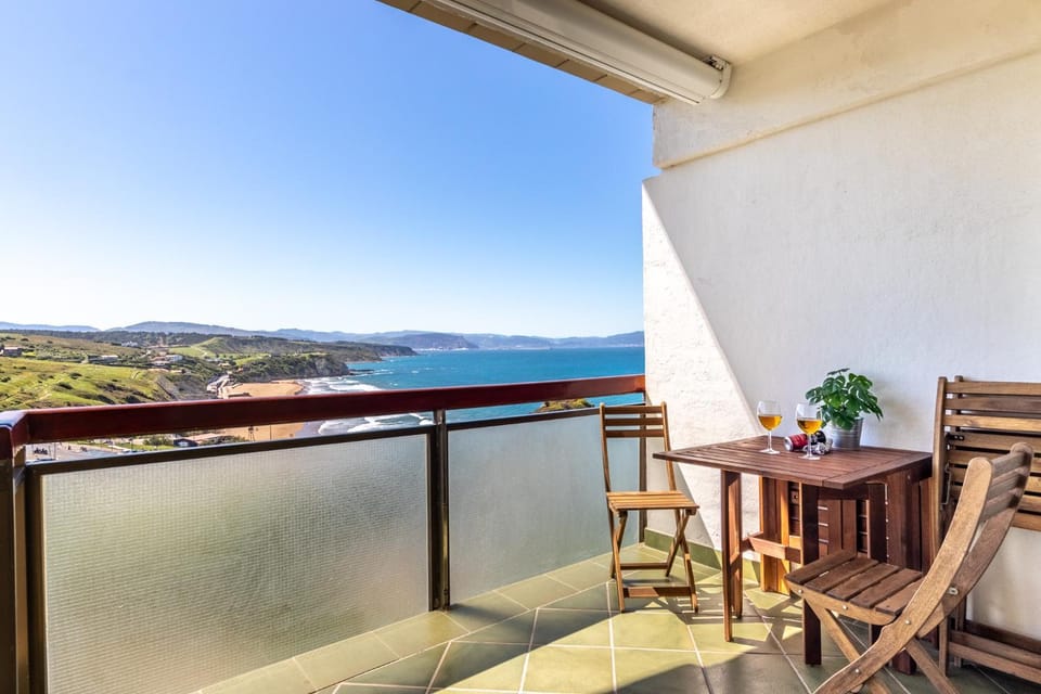 Natural landscape, View (from property/room), Balcony/Terrace, Sea view