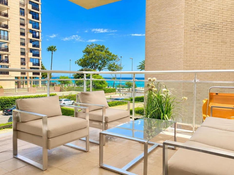 Day, Natural landscape, Balcony/Terrace, Sea view