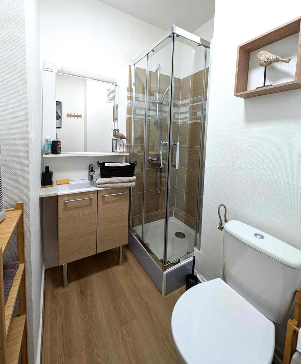 Studio plage, vue mer et dragon, garage pour moto Apartment in Calais