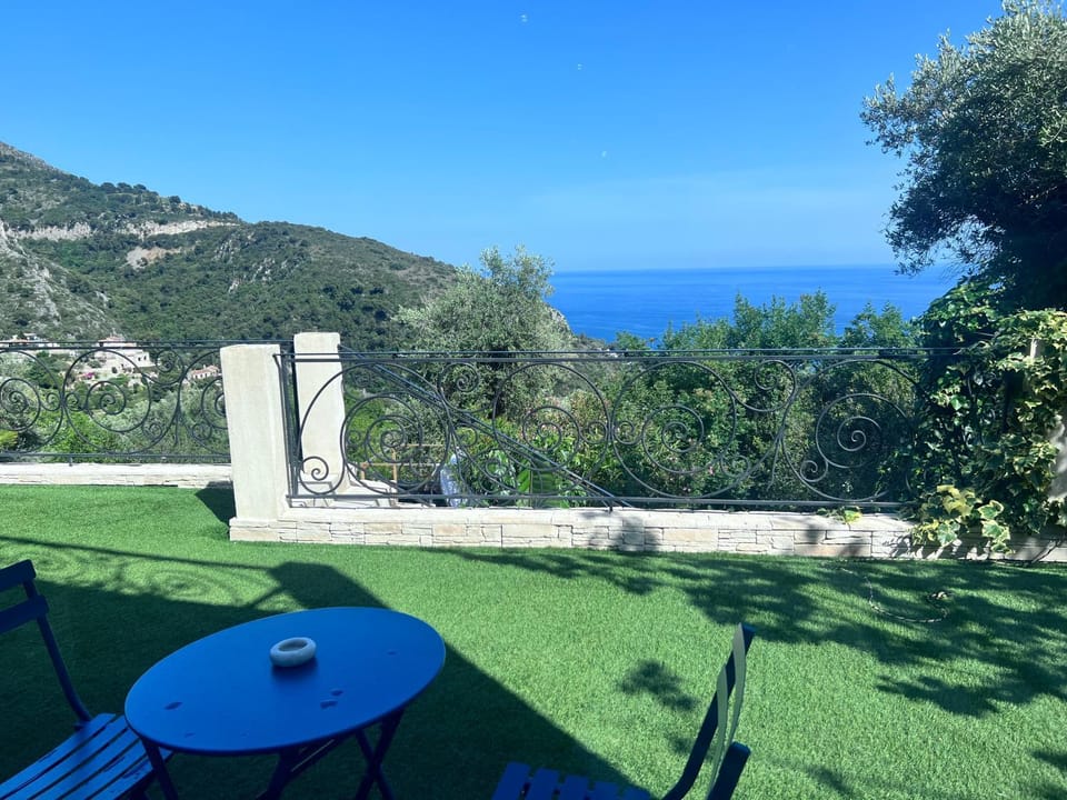 Day, Natural landscape, Garden, Mountain view, Sea view
