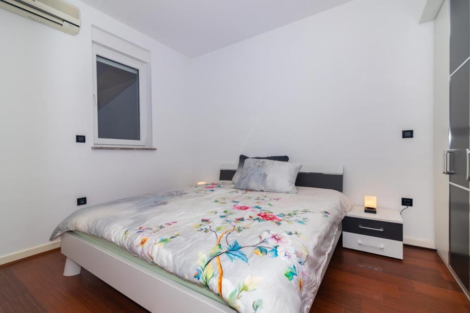 CK SUN 32 Apartment 2 by Aneo Travel Apartment in Primorje-Gorski Kotar County