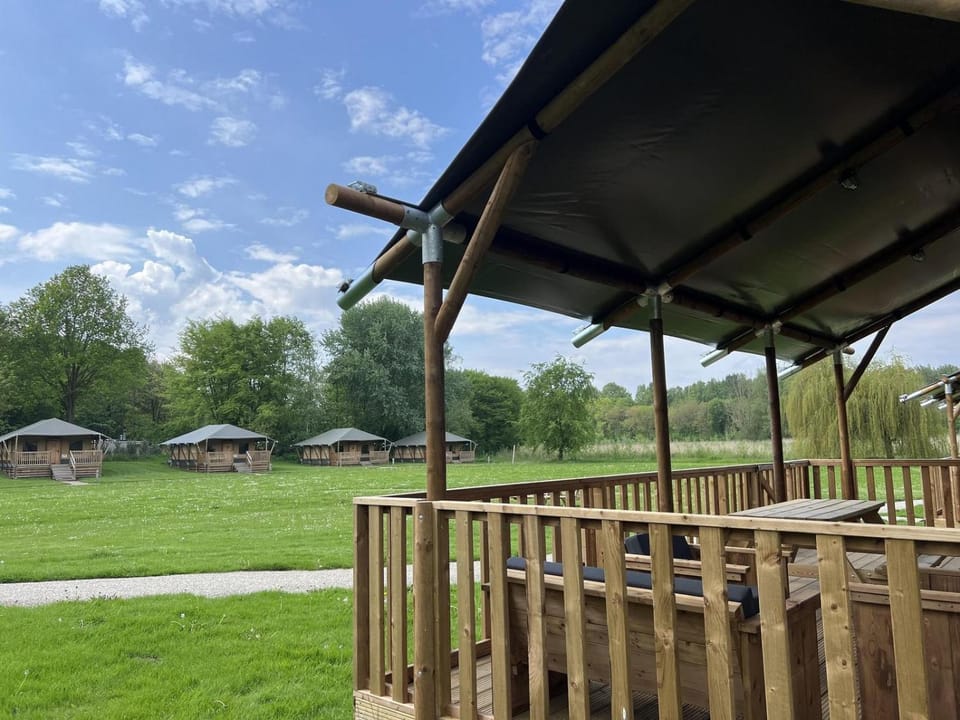 Sunny Lodge 6 persoons Chalet in Zeewolde