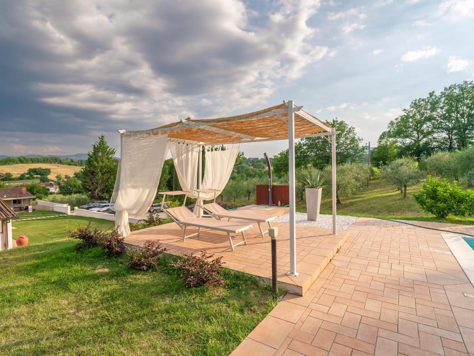 Day, Natural landscape, Garden, sunbed