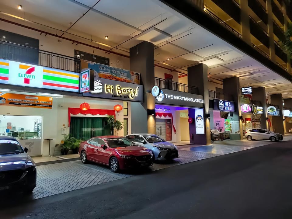 Business facilities, Supermarket/grocery shop
