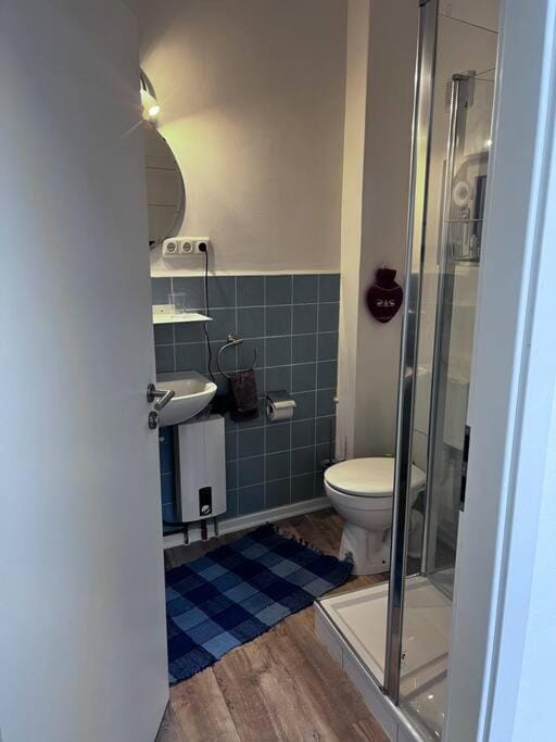 Shower, Toilet, Bathroom