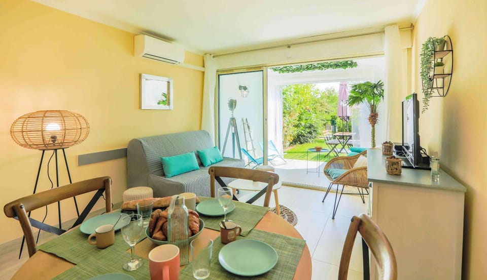 LA CANOPEE, Golfe de Saint-tropez Apartment in Gassin
