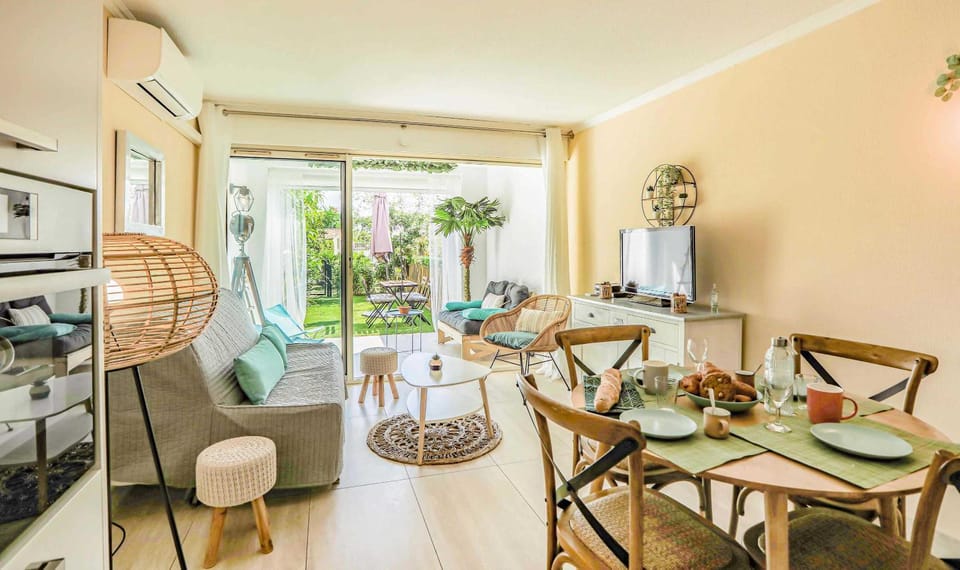 LA CANOPEE, Golfe de Saint-tropez Apartment in Gassin