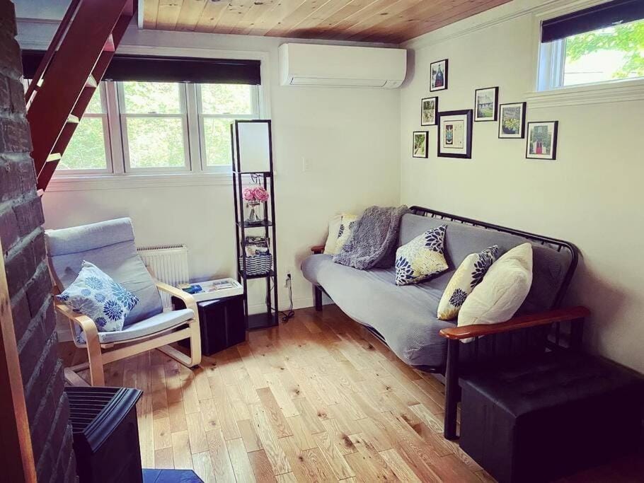 Tiny home within walking distance of Acadia NP House in Seal Cove