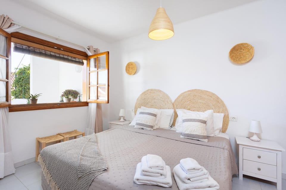 Home2Book Stylish Apt Pool & Terrace, Sand Club Apartment in Abona