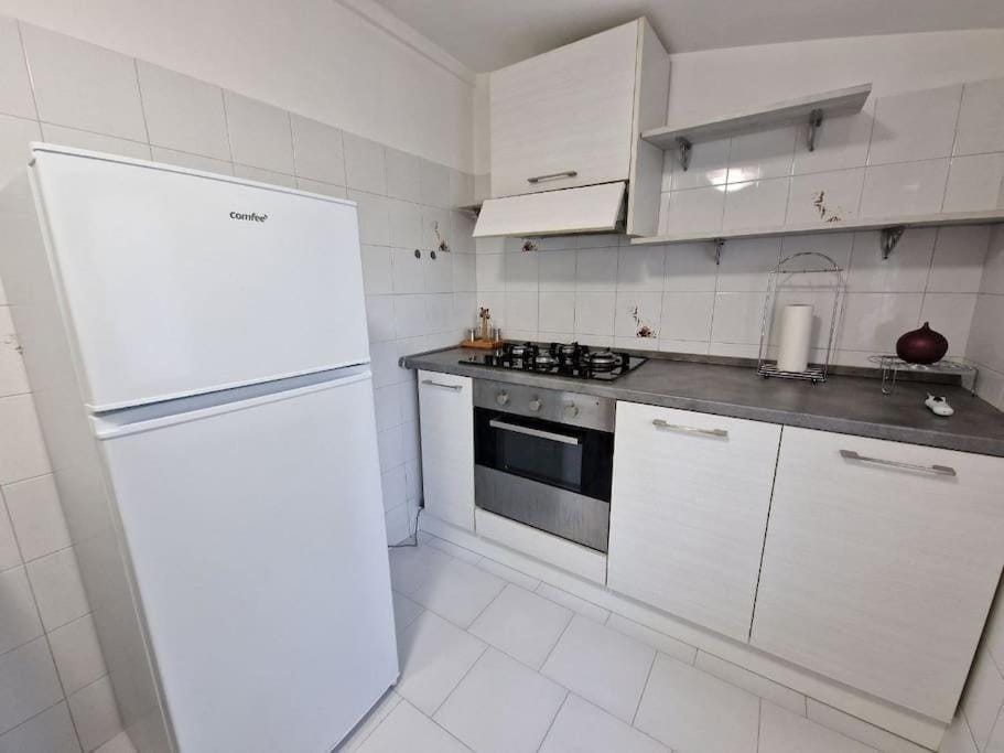 Kitchen or kitchenette, pet friendly