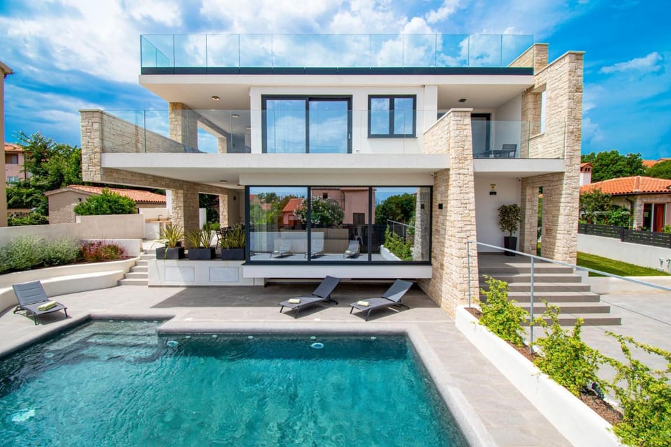 Modern Villa Rosarol by Istrabook Villa in Medulin