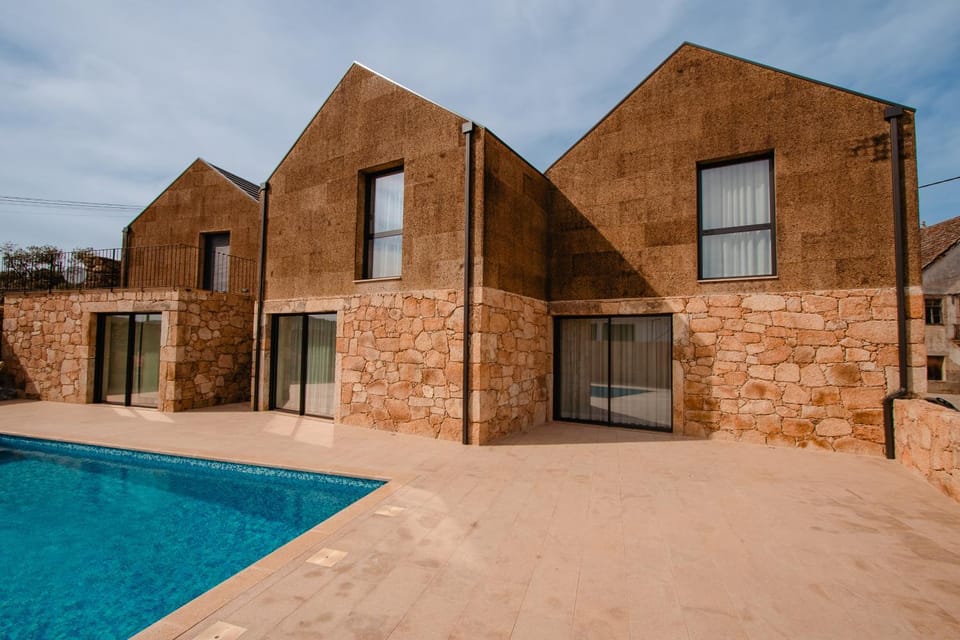 Balcony/Terrace, Swimming pool