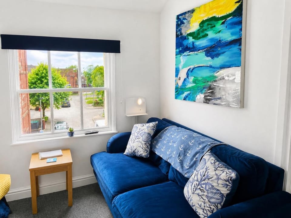Granby House Holiday Apartments, Apartment 3, in the Old Town, SEA AND CASTLE VIEWS 5 minutes walk to South Bay Beach Apartment in Scarborough