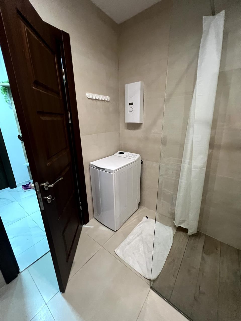 Shower, Bathroom, washing machine