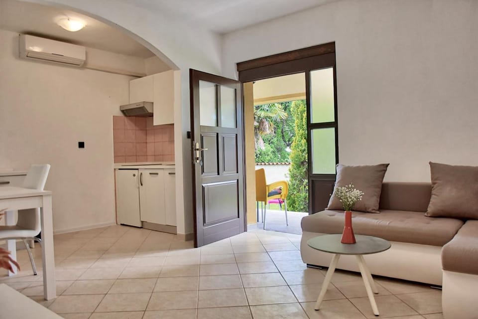 Petra 2 Apartment in Istria County