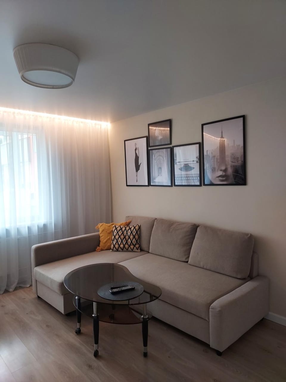 Communal lounge/ TV room, Living room, Evening entertainment