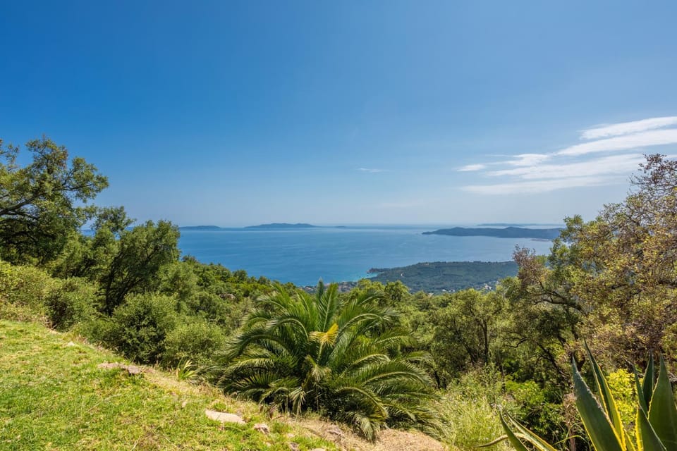 Grande Villa 750 m2 Le Mas des chênes Villa in Le Lavandou