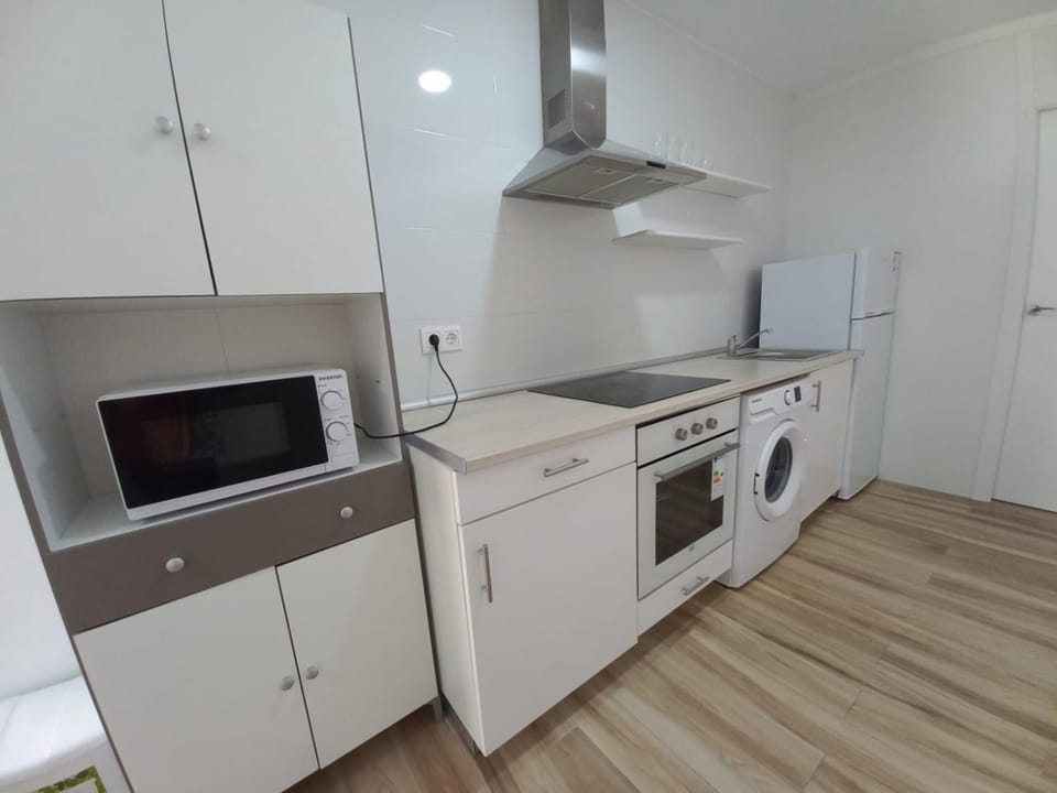 Bazan Apartaments2 Apartment in Alicante