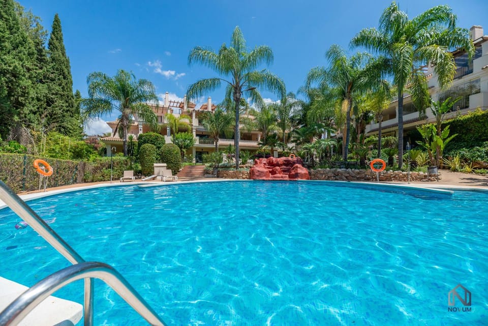Day, Garden, Garden view, Pool view, Swimming pool, sunbed