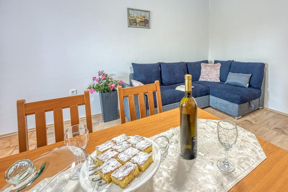 Dining area, Drinks
